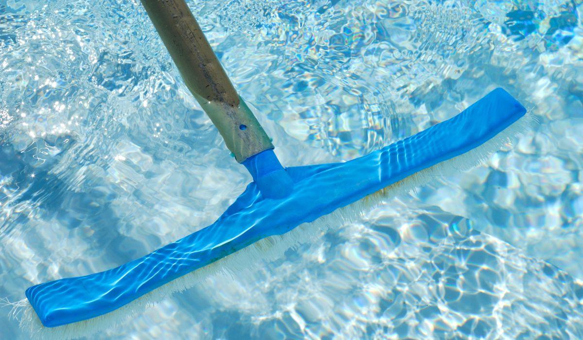 Limpa Borda de Piscina​ Full Clean